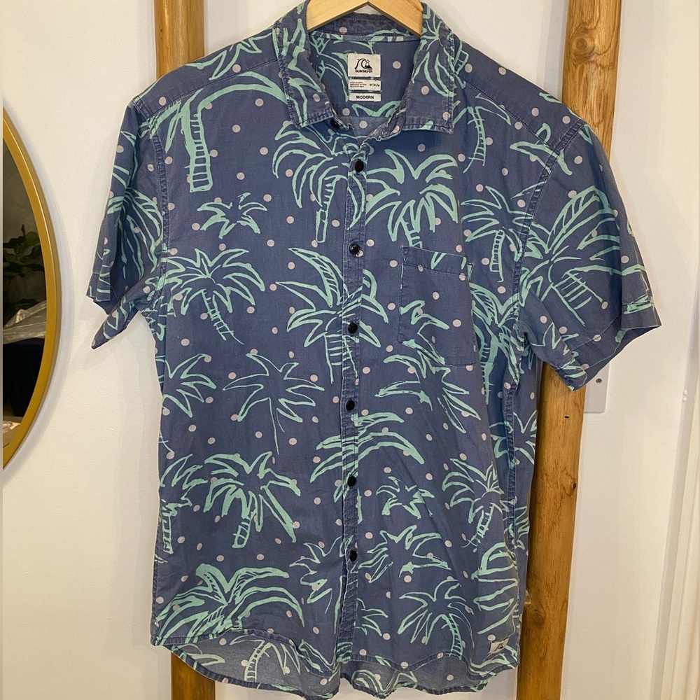 Quiksilver Men's Navy Green Palm Tree Print Short Sleeve Button Up Shirt Medium